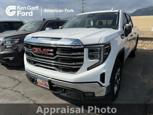 Summit White 2023 GMC Sierra 1500 SLT