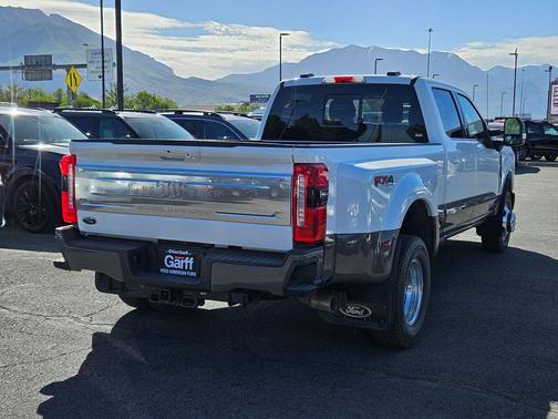 White 2026 Ford F-350 King Ranch