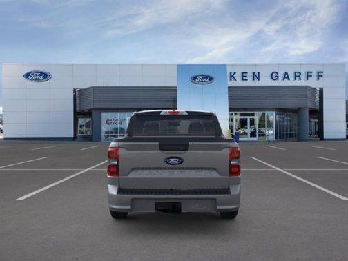 Carbonized Gray Metallic 2026 Ford Maverick Lobo Standard