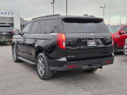 Black Metallic 2025 Ford Expedition Active
