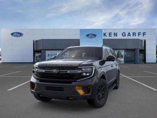 Agate Black Metallic 2026 Ford Expedition Tremor