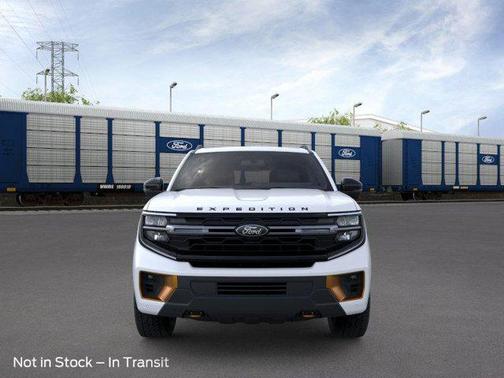Star White Metallic Tri-Coat 2026 Ford Expedition Tremor