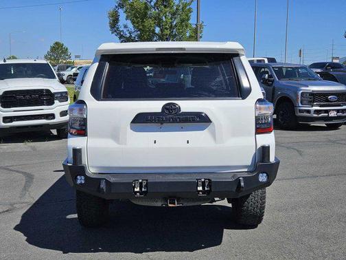 Super White 2018 Toyota 4Runner TRD Off Road