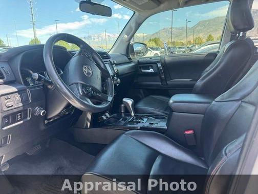 Super White 2018 Toyota 4Runner TRD Off Road