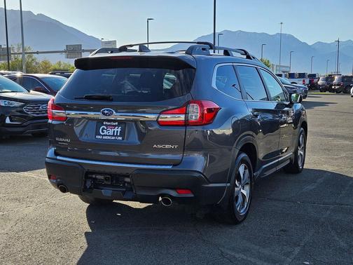 Magnetite Gray Metallic 2022 Subaru Ascent Premium 8-Passenger