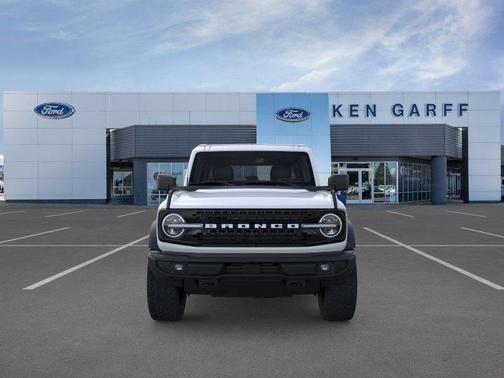 Oxford White 2026 Ford Bronco Outer Banks