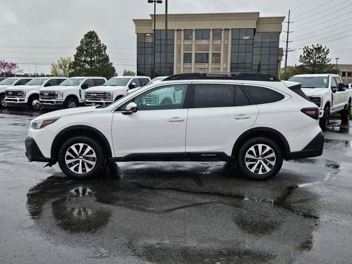 Crystal White Pearl 2020 Subaru Outback Premium