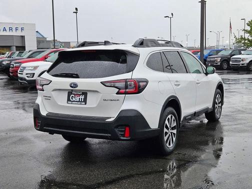 Crystal White Pearl 2020 Subaru Outback Premium