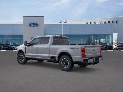 Avalanche 2026 Ford F-350 Lariat
