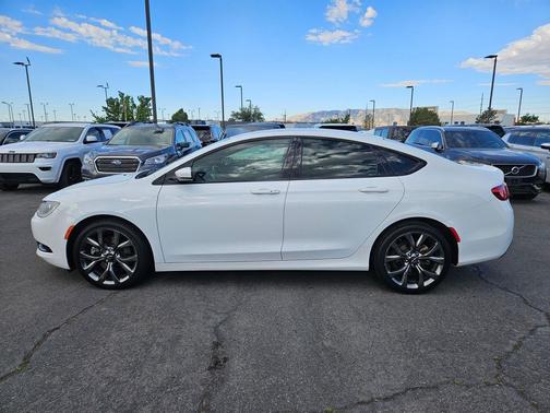 Bright White Clearcoat 2015 Chrysler 200 S
