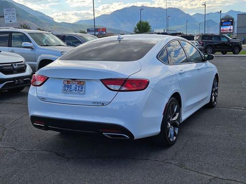 Bright White Clearcoat 2015 Chrysler 200 S