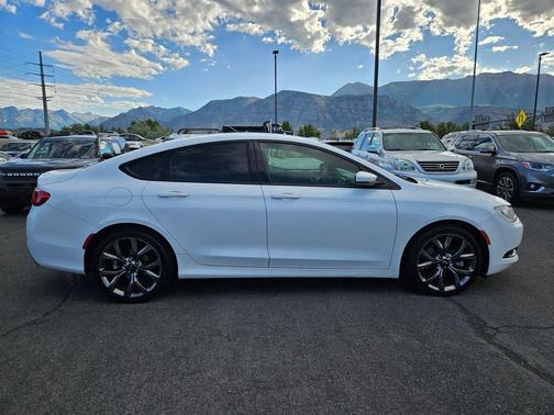 Bright White Clearcoat 2015 Chrysler 200 S
