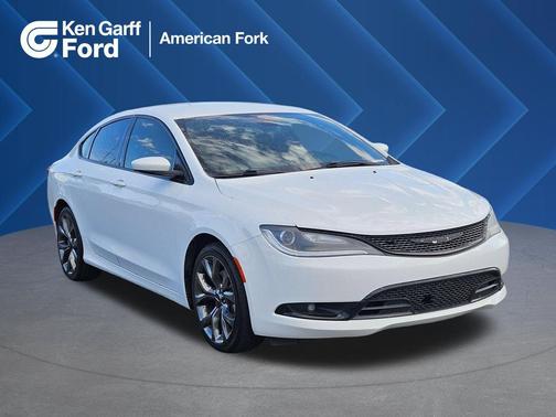 Bright White Clearcoat 2015 Chrysler 200 S
