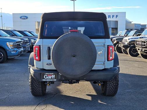 Cactus Gray 2024 Ford Bronco Badlands