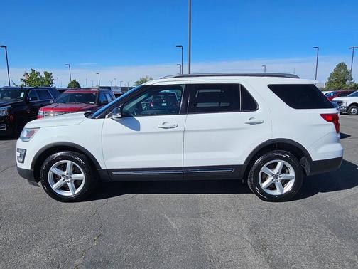Oxford White 2016 Ford Explorer XLT
