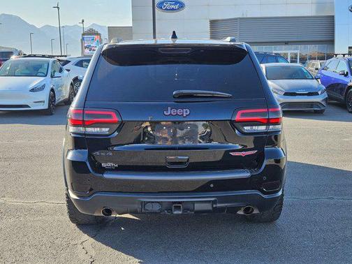 Diamond Black Crystal Pearlcoat 2020 Jeep Grand Cherokee Trailhawk
