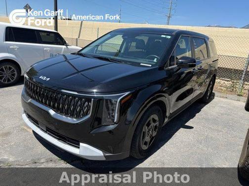 Aurora Black Pearl 2025 Kia Carnival LXS