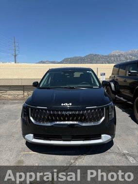 Aurora Black Pearl 2025 Kia Carnival LXS