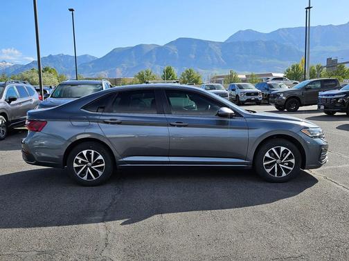 Platinum Gray Metallic 2023 Volkswagen Jetta 1.5T S