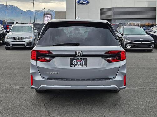 Platinum White Pearl 2025 Honda Odyssey EX-L