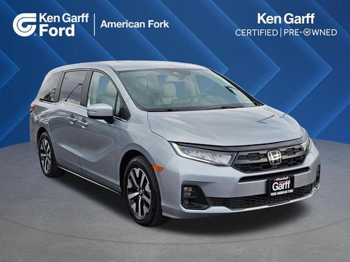 Platinum White Pearl 2025 Honda Odyssey EX-L