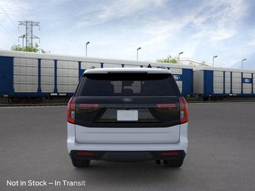 Space Silver Metallic 2026 Ford Expedition Tremor