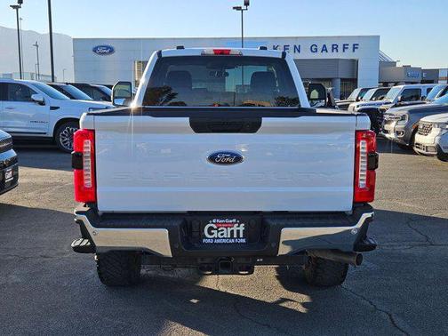Oxford White 2023 Ford F-350 XL