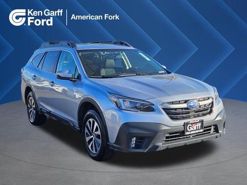Ice Silver Metallic 2022 Subaru Outback Premium