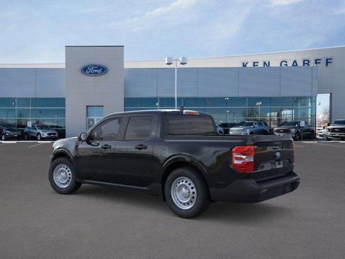 Shadow Black 2025 Ford Maverick XL