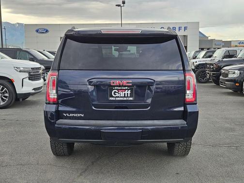 Dark Sapphire Blue Metallic 2018 GMC Yukon SLT
