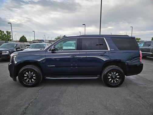 Dark Sapphire Blue Metallic 2018 GMC Yukon SLT