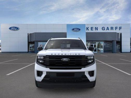 Oxford White 2026 Ford Expedition Platinum