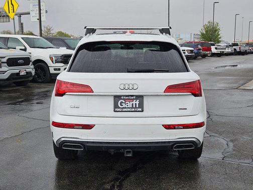 White 2022 Audi Q5 45 S line Prestige