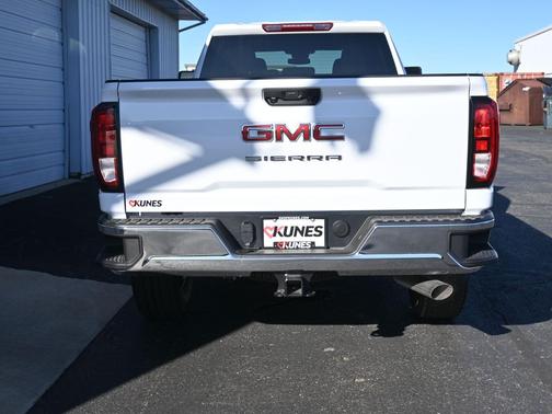 2026 GMC Sierra 2500 Base