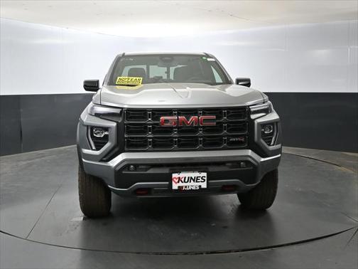 2025 GMC Canyon Base