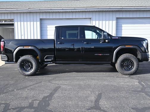 2026 GMC Sierra 2500 AT4