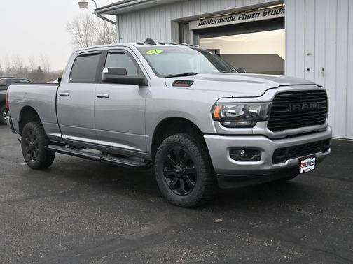 2021 RAM 2500 Big Horn Crew Cab 4x4 6'4' Box