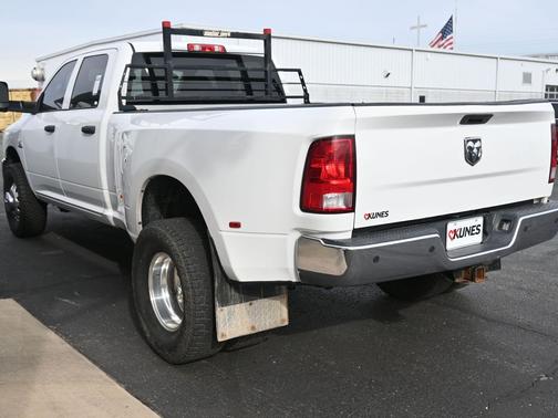 2017 RAM 3500 Tradesman Crew Cab 4x4 8' Box
