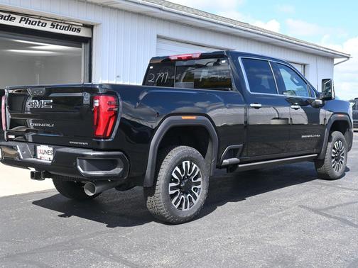 2026 GMC Sierra 3500 Denali
