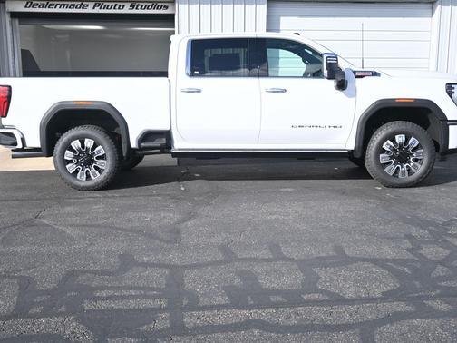 2025 GMC Sierra 2500 Denali