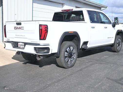 2025 GMC Sierra 2500 Denali