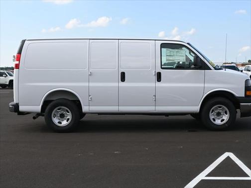 2025 GMC Savana 2500 Work Van