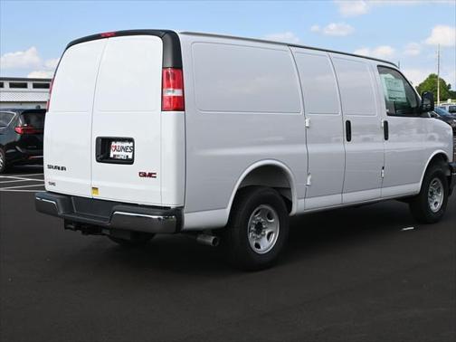 2025 GMC Savana 2500 Work Van
