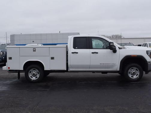 2024 GMC Sierra 2500 Base