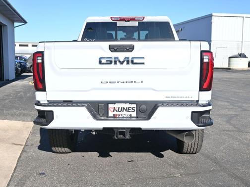 2026 GMC Sierra 2500 Denali Ultimate