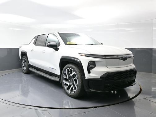 2025 Chevrolet Silverado EV RST