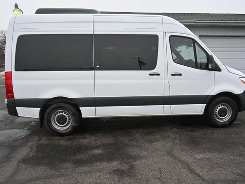 2024 Mercedes-Benz Sprinter 2500 Standard Roof