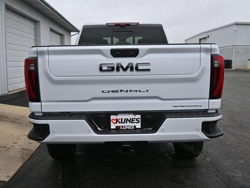 2026 GMC Sierra 3500 Denali