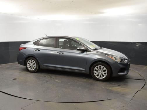 2020 Hyundai Accent SE