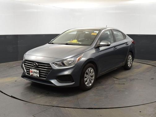 2020 Hyundai Accent SE